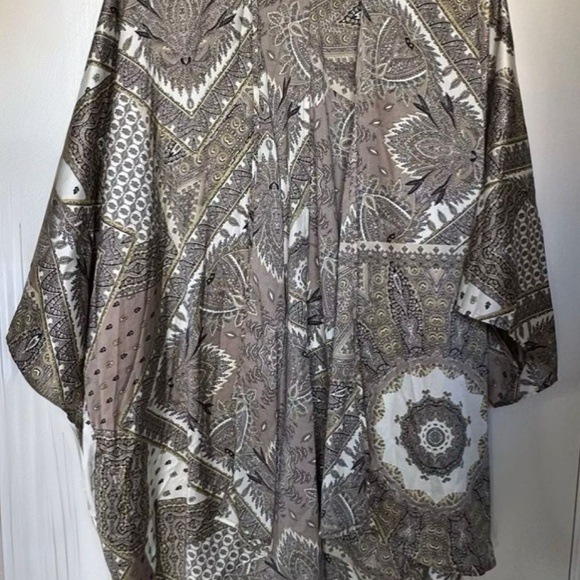 MISS LOVE BRAND WOMEN'S SIZE M/L CARDIGAN / KAFTAN - Picture 3 of 6